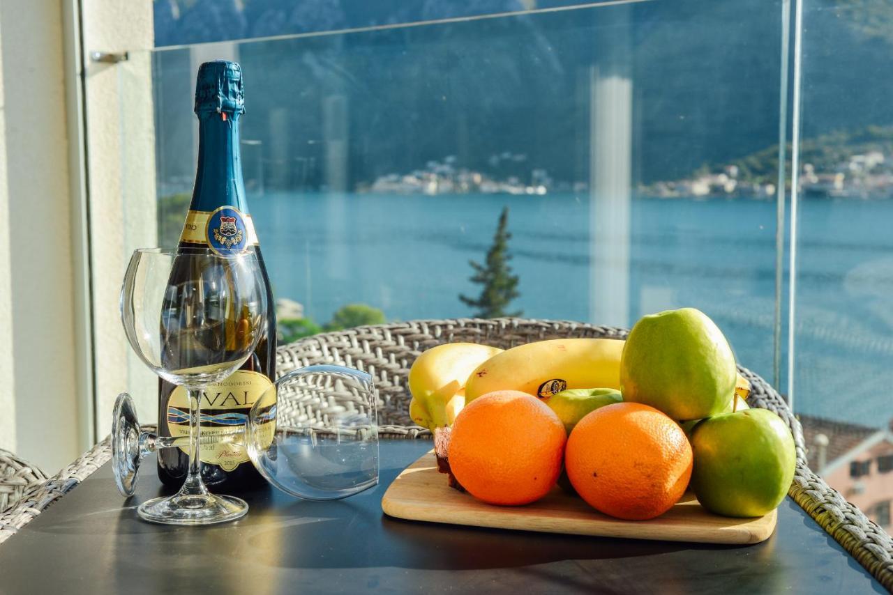 Ily Apartment With Sea View Kotor Exterior foto