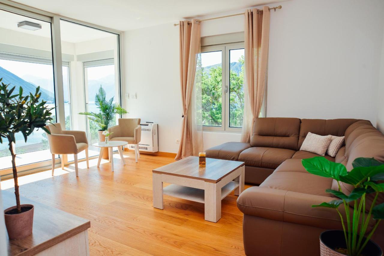 Ily Apartment With Sea View Kotor Exterior foto